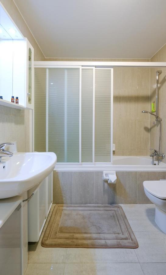 Ponta Delgada Ellierose Apartment מראה חיצוני תמונה
