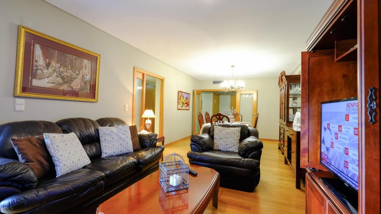 Ponta Delgada Ellierose Apartment מראה חיצוני תמונה
